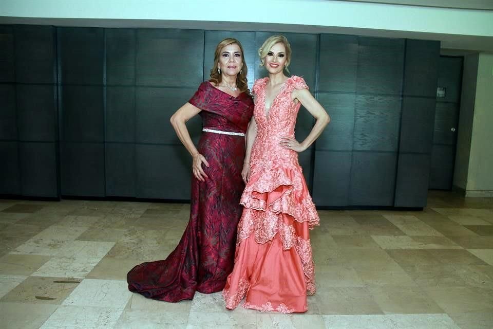 Lupita Quintanilla de Lugo y Lorena Reyes de Cavazos