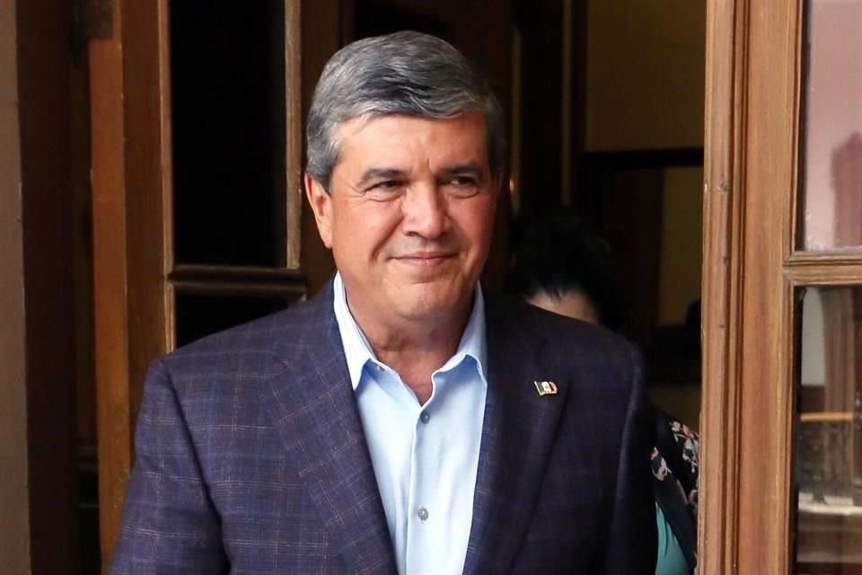 El Secretario General de Gobierno, Manuel González, aseguró que la Contraloría del Estado investiga el caso de incrementos en sueldos por parte de familiares del Gobernador Jaime Rodríguez.