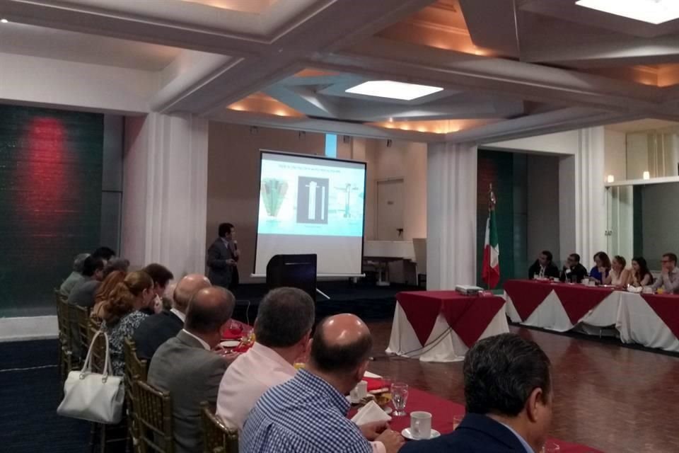 En un evento organizado por la organización civil Vertebra, el hidrólogo Alfredo González, explicó que escavar pozos en diferentes zonas, generaría un menor costo y aseguraría agua por varios años.