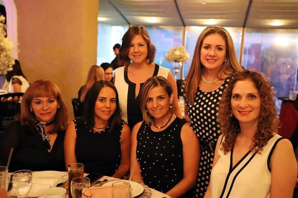 Mary Paz, Gina Peña, Silvia Reyes, Anabell Escamilla, Isabel Sandoval e Iris de López