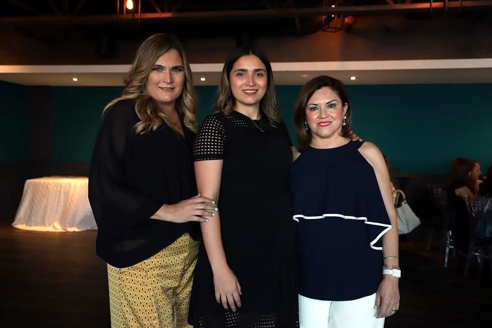 Marilú Maldonado de Villarreal, Paulina Treviño Hernández y Susana Hernández de Treviño