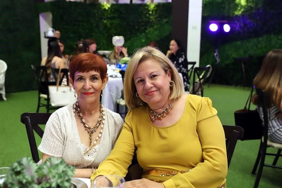 Josefina Calatayud y Olga Ramírez