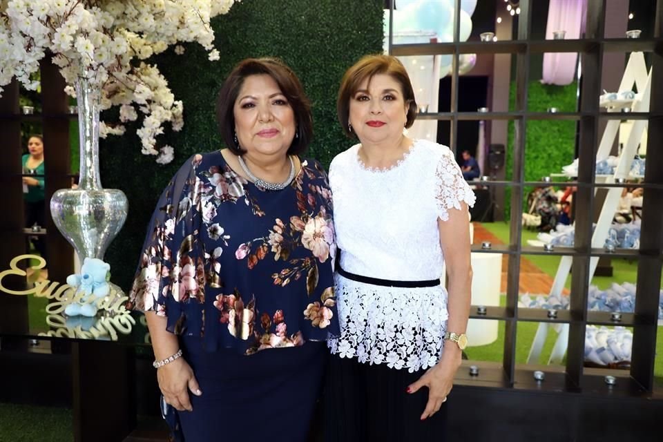 Alma Rosa Vargas de Gutiérrez y Cristina Ramírez de Hernández