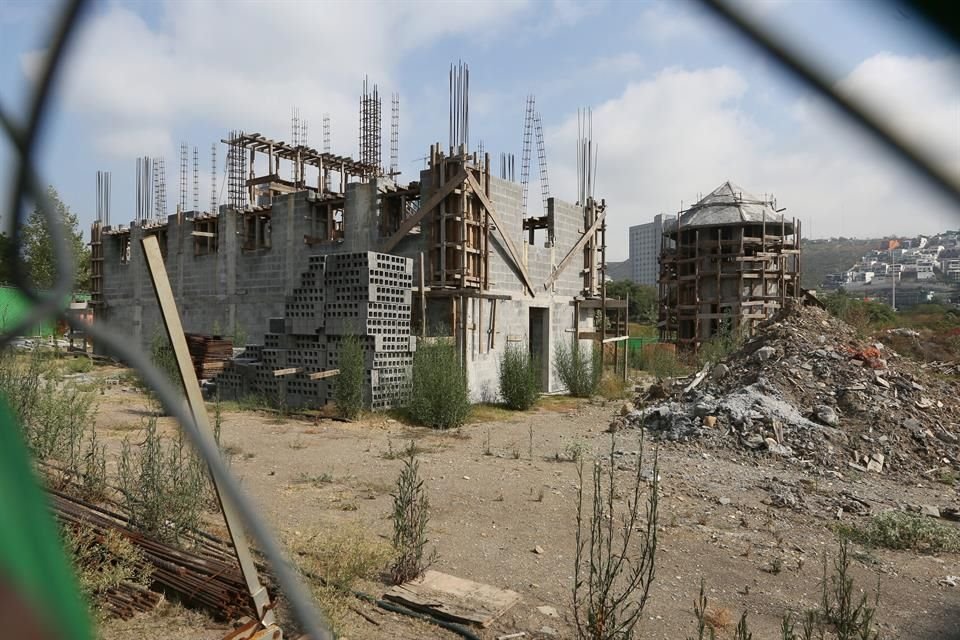  Los trabajos de la construcción del museo La Milarca, en Valle Oriente, están detenidos hasta que se concluyan los trámites.