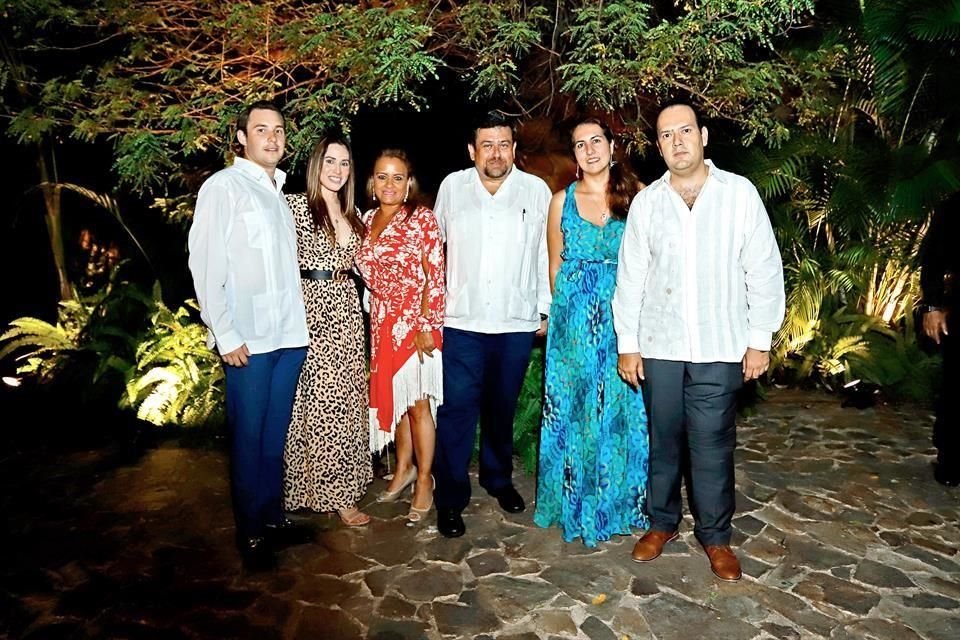 Gerardo Ochoa, Viridiana Tenopala, Mónica Ávila Camacho, Alfonso Galindo, Angelina Fiorentino y Mauricio Leyva