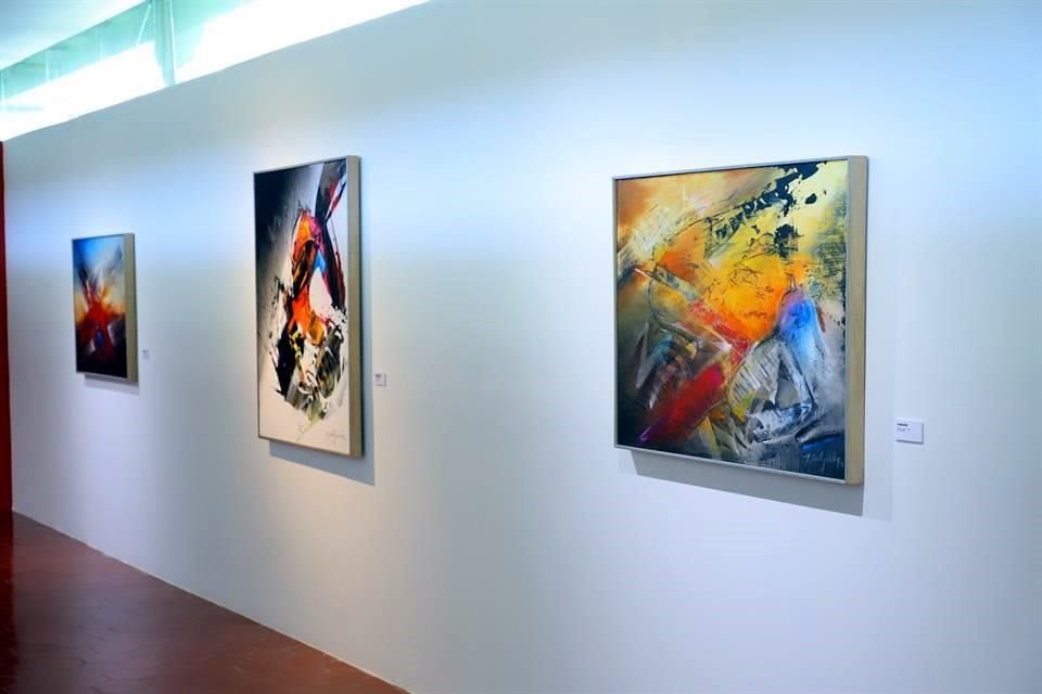 Aspectos de la expo 'Pinturas' de Rafael Calzada