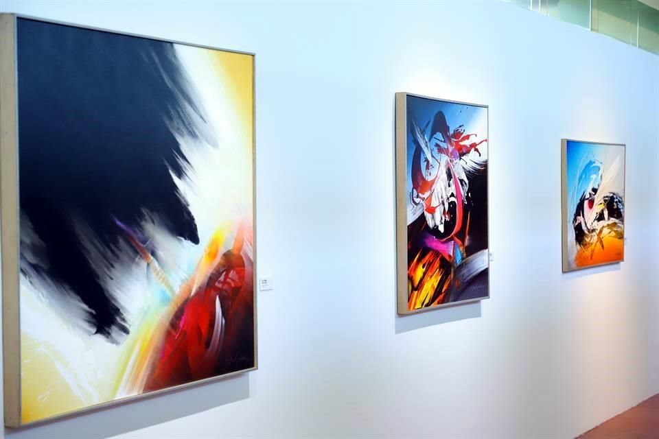 Aspectos de la expo 'Pinturas' de Rafael Calzada