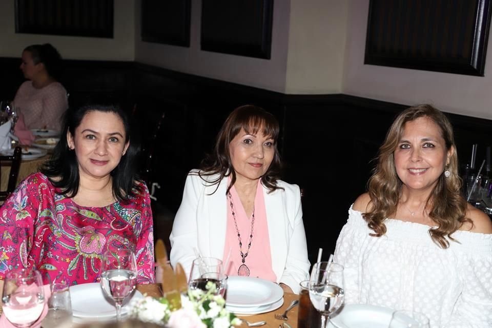 Adriana Linares, Martha García e Hilda Hinojosa