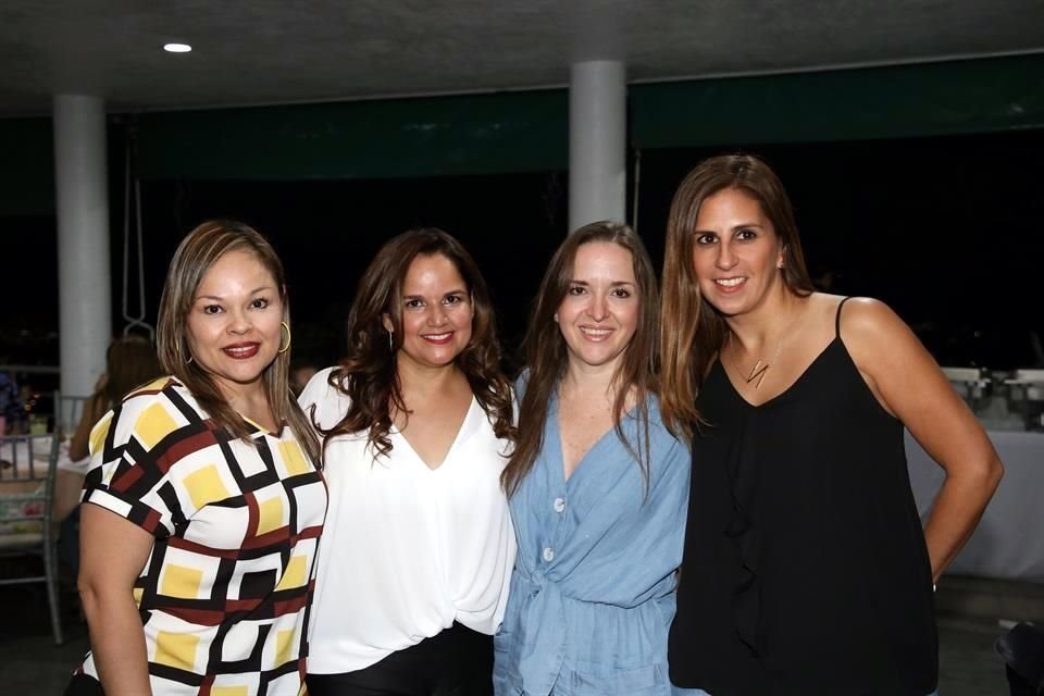 Erika Cantú, Elsa Arenas de García, Norma García y Natalia Arriaga