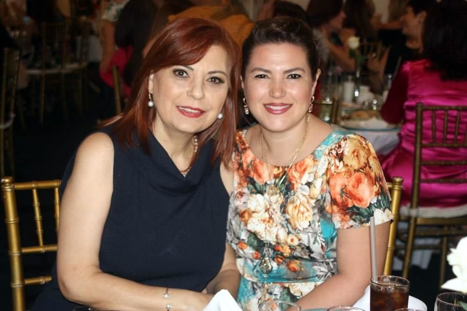 Rocío Benavides y Érika Ramos