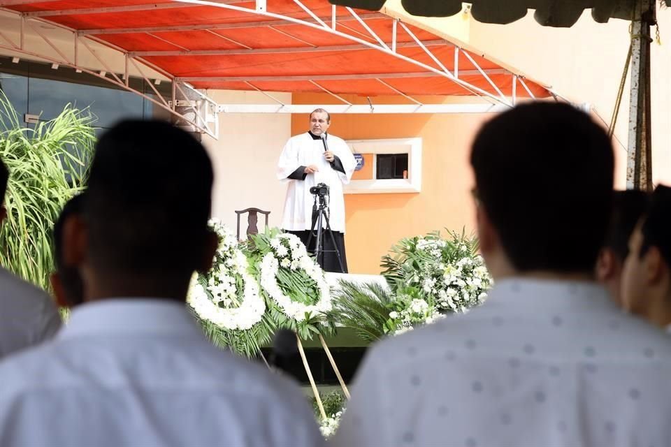 Padre Daniel Obregón