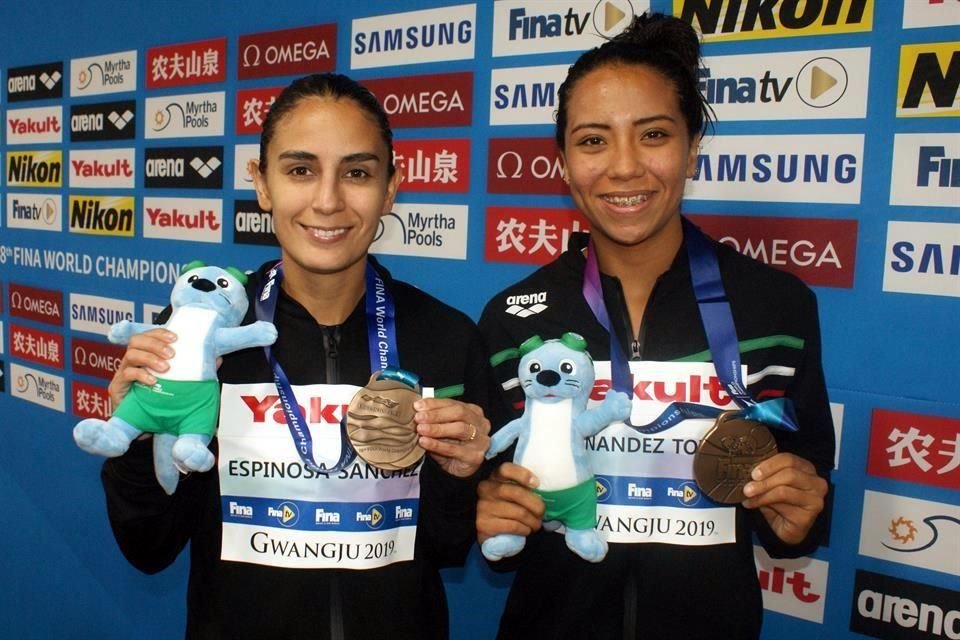 Paola Espinosa y Melany Hernández lograron subir al podio.
