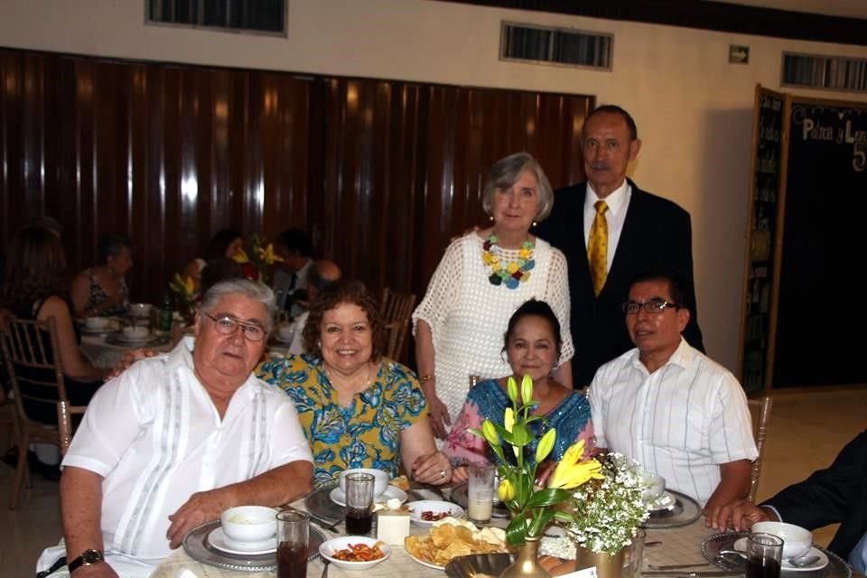 Aarón Díaz, Leticia Treviño, Patricia Ruiz de Castro, Leonado Castro Herrera, Aída Guzmán y José Luis Guzmán