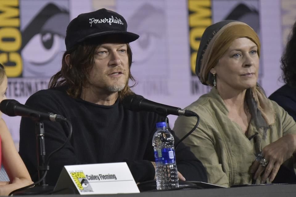 En la segunda jornada de la Comic-Con, Norman Reedus, Melissa McBride y más estrellas presentaron un avance de la décima temporada de 'The Walking Dead'.