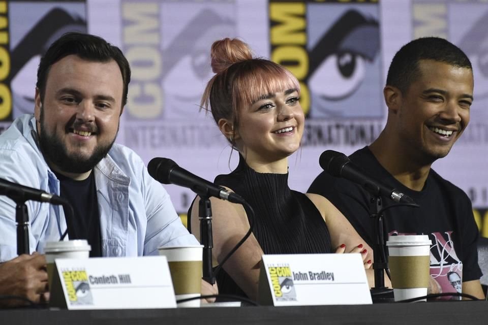 John Bradley, Maisie Williams, y Jacob Anderson recibieron todo el amor de los fans de 'Game of Thrones' mientras contaron experiencias de la última temporada.
