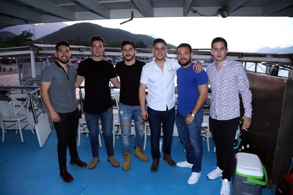 Yael Garza, Iván Montemayor, Ricardo Garza, Max Manjarrez, Javier Garza y Gerardo del Bosque