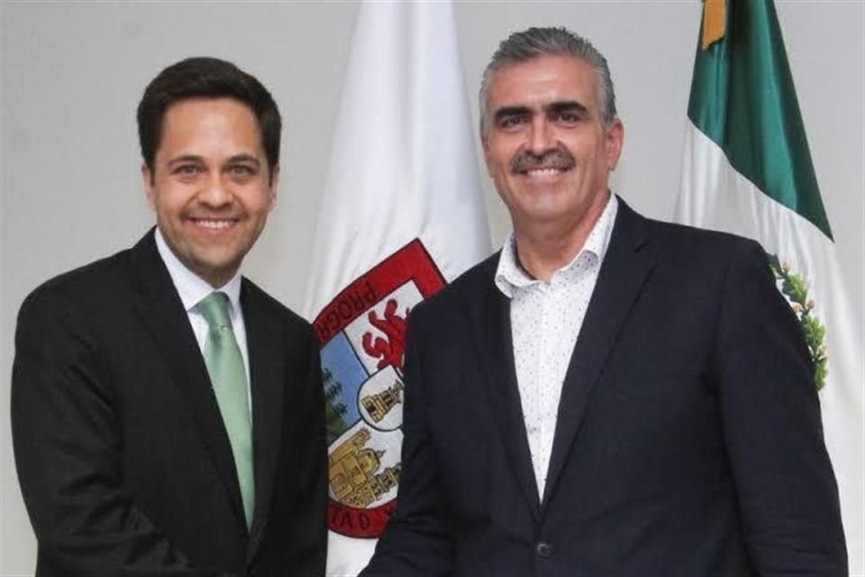 Sobre el nuevo Tesorero se informó que ha desempeñado cargos en los municipios de Monterrey, San Pedro, Guadalupe y Pesquería.