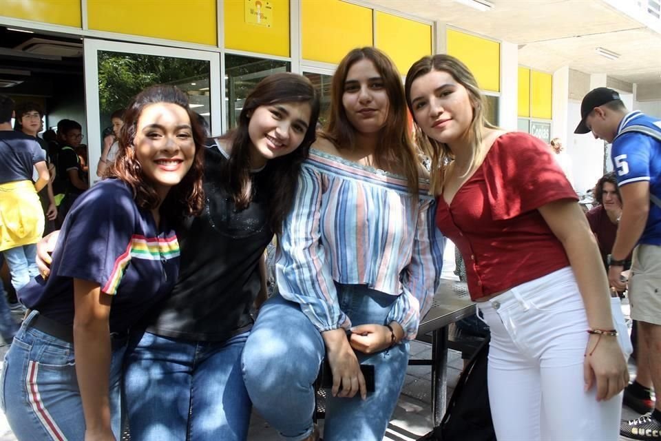 Samantha Garduza, Regina Cantú, Grecia Medina y Karla González