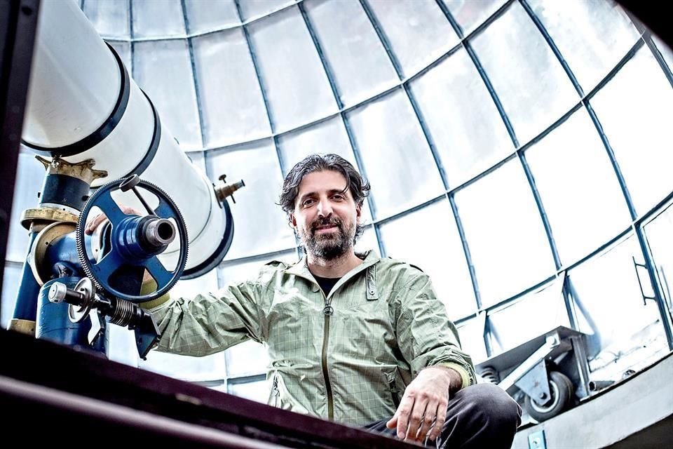 Alejandro Farah, investigador del Instituto de Astronomía de la UNAM