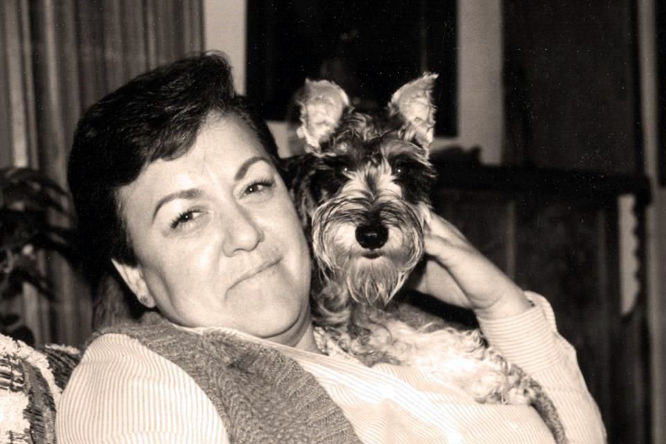 Una de las mayores pasiones de Esperanza Vidaurri eran sus mascotas.
