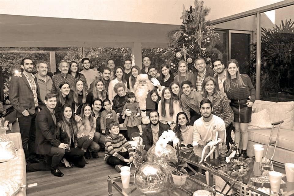 Comida navideña de la familia Elizondo Gorena en diciembre del 2017.