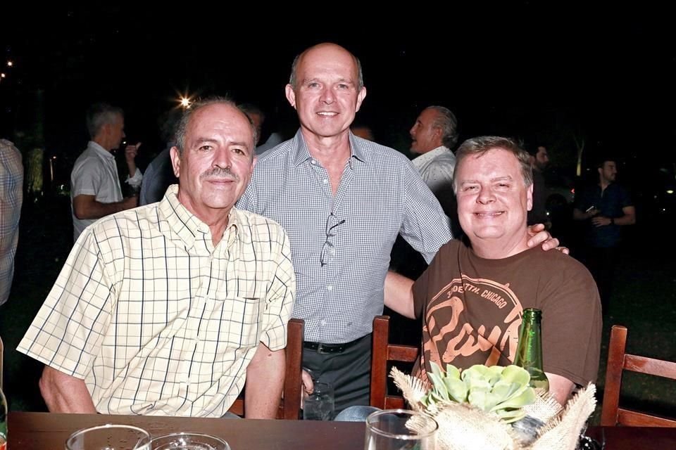 Alberto Vega, César Montemayor y Rubén Treviño