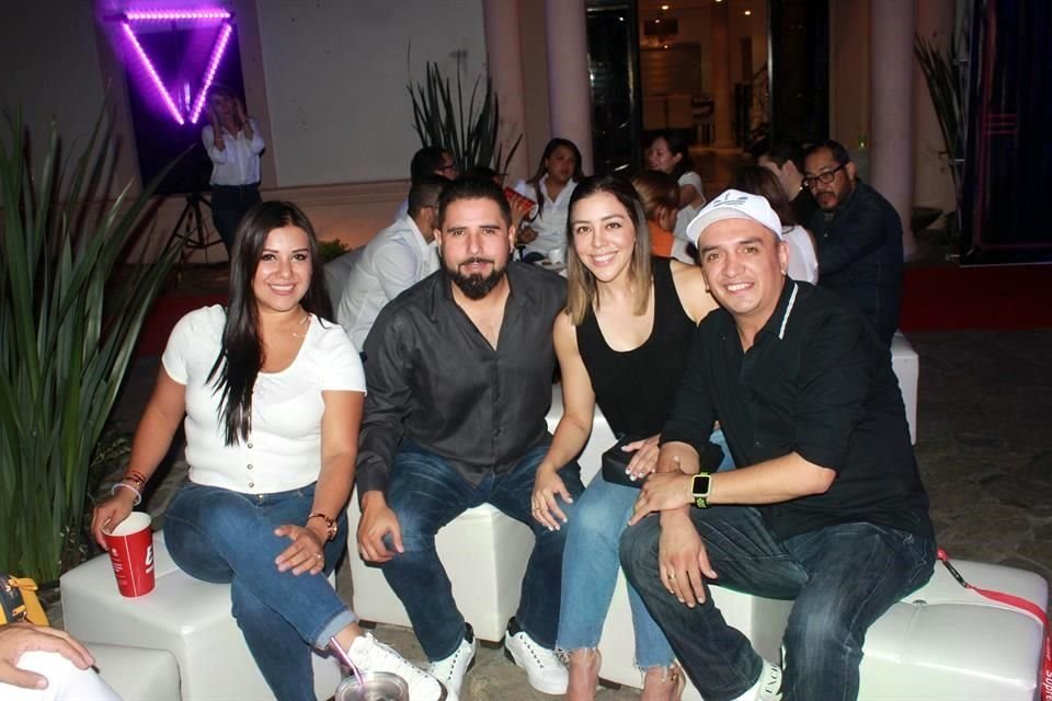 Mónica Lopez, Esdras Lopez, Soraya Trejo y Juan Carlos Hache