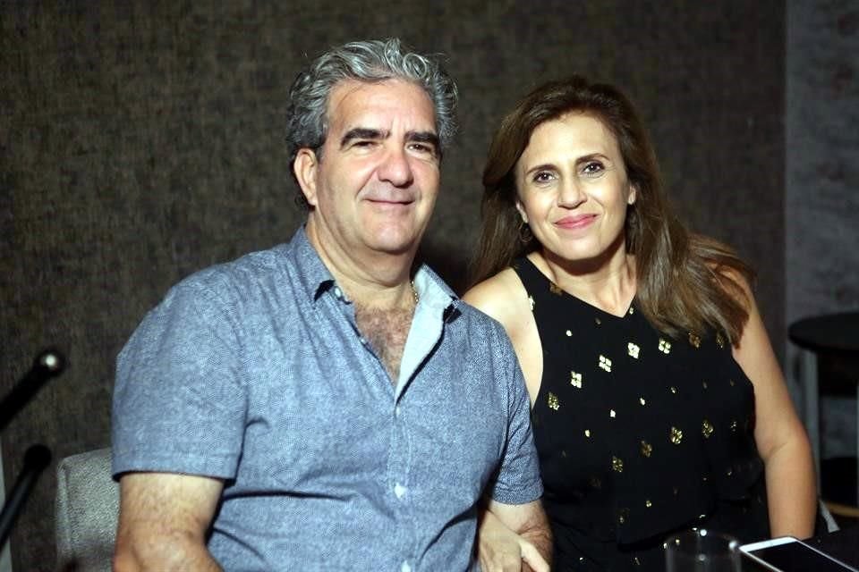 Gerardo Ferrigno y Katia Califa de Ferrigno
