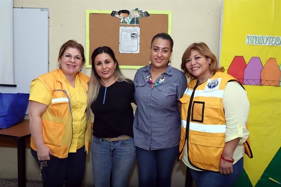 Maye Quintanilla, Nelly Gutiérrez, Linda Mares y Meche Almaraz