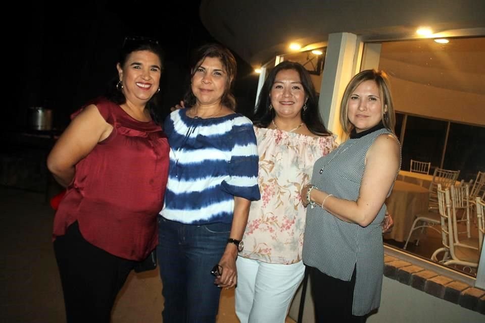 Olaya Salinas, María Tapia García, Adriana García Nájera y Carmen Garza