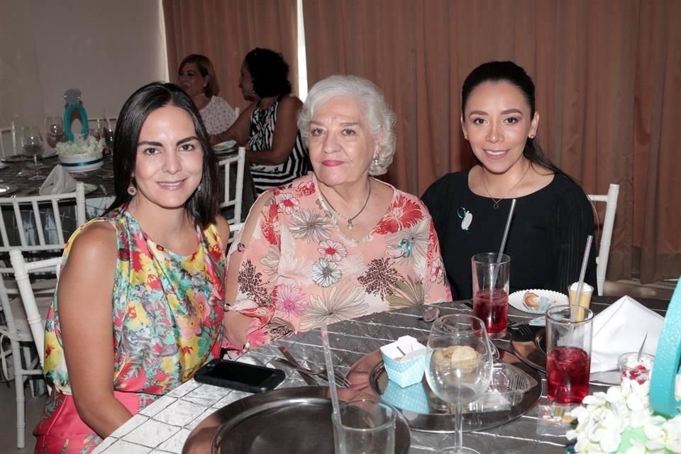 Diana Ramírez, Susana Acevedo y Laura García de Acevedo