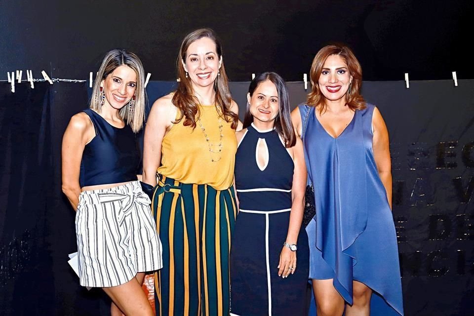 Marissa Meza, Karina Burgueño, Miriam Rodríguez y Ángeles Vargas de Limón