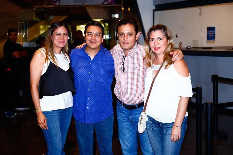 Bibi Ruiz, Sergio Gómez, Mario Torres y Myrna Huerta