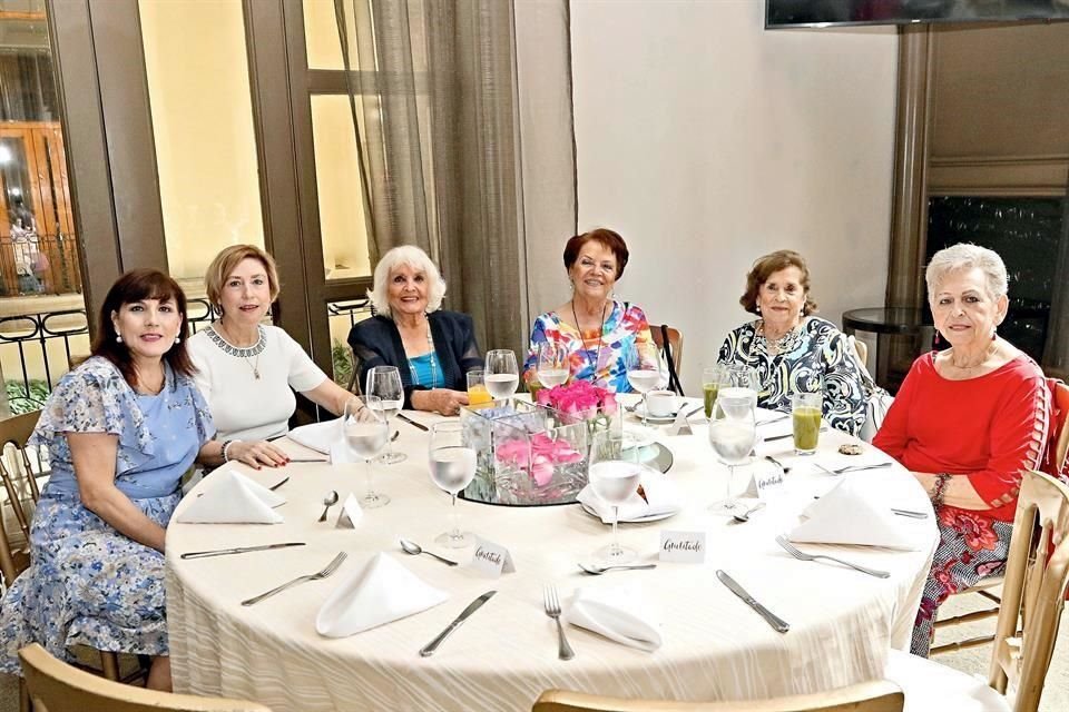 Ana Cecilia de Madero, Romelia Encinas de Guerra, Amparo Cavazos Garza, Edna Villarreal  Salazar, Laura Villarreal y Mirthala Lozano de Ortiz