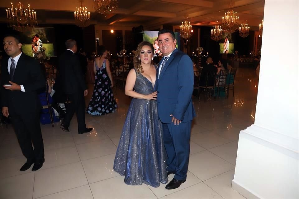 Patricia de Flores y Julio Flores