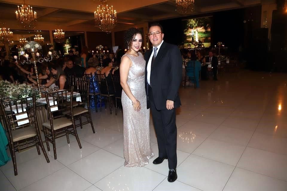 Cynthia Elizondo y Roberto Milano