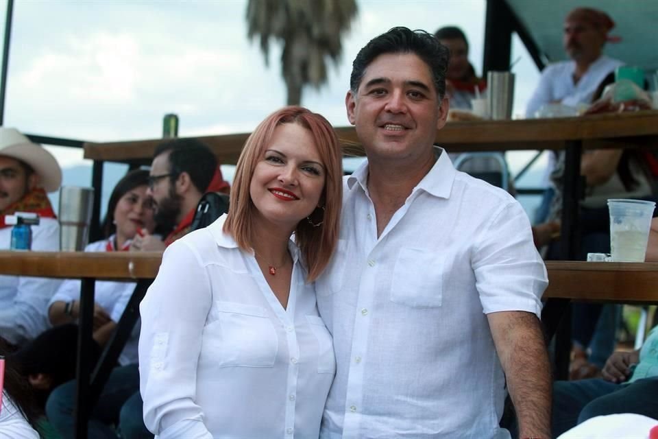 Karina Tamez de Arizpe y David Arizpe García