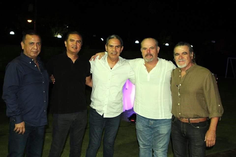 Rogelio Méndez, Luis Vidales, Víctor Quiroz, Pablo Villarreal y Alberto Ramos
