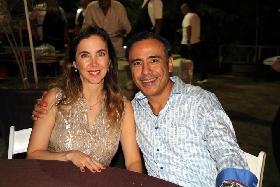 Virginia Martínez y Héctor Acevedo