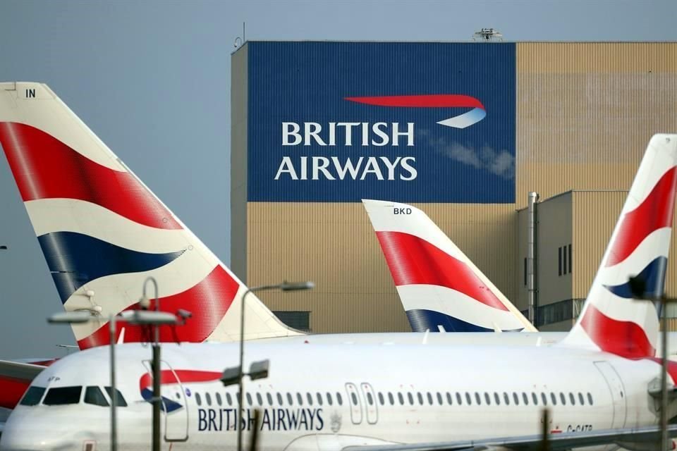 British Airways planea recortar hasta 12 mil empleos por la crisis que enfrenta el sector aéreo tras la pandemia.