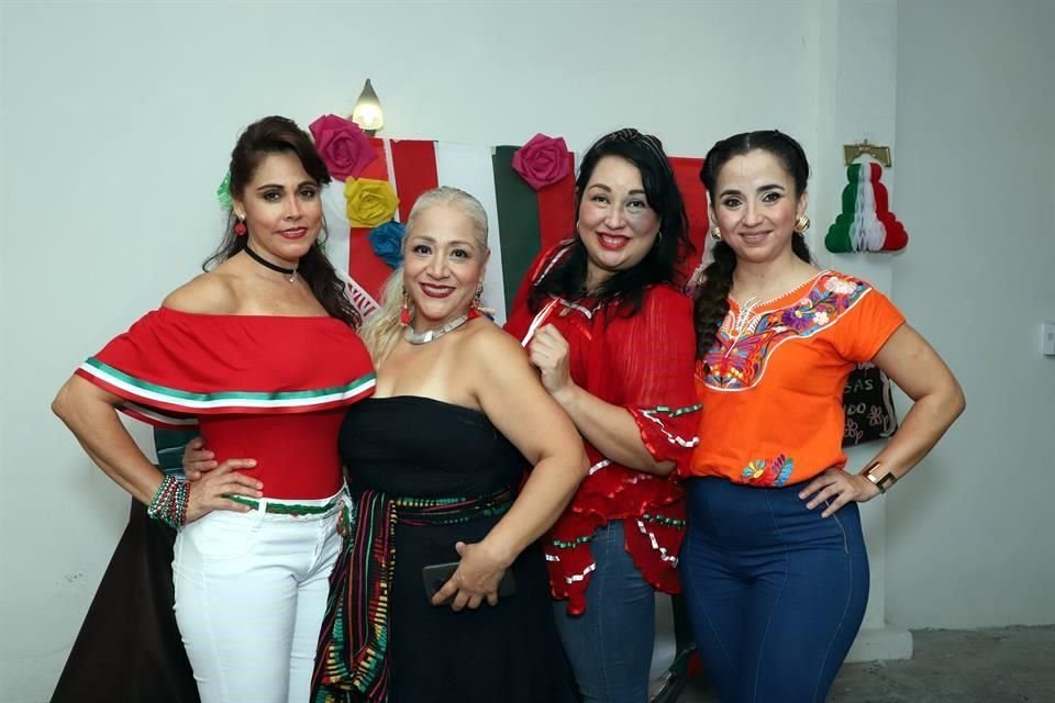 Organizadoras, Angélica Negrete de Ovalle, Eloísa Ramírez, Brenda Ríos y Laura González