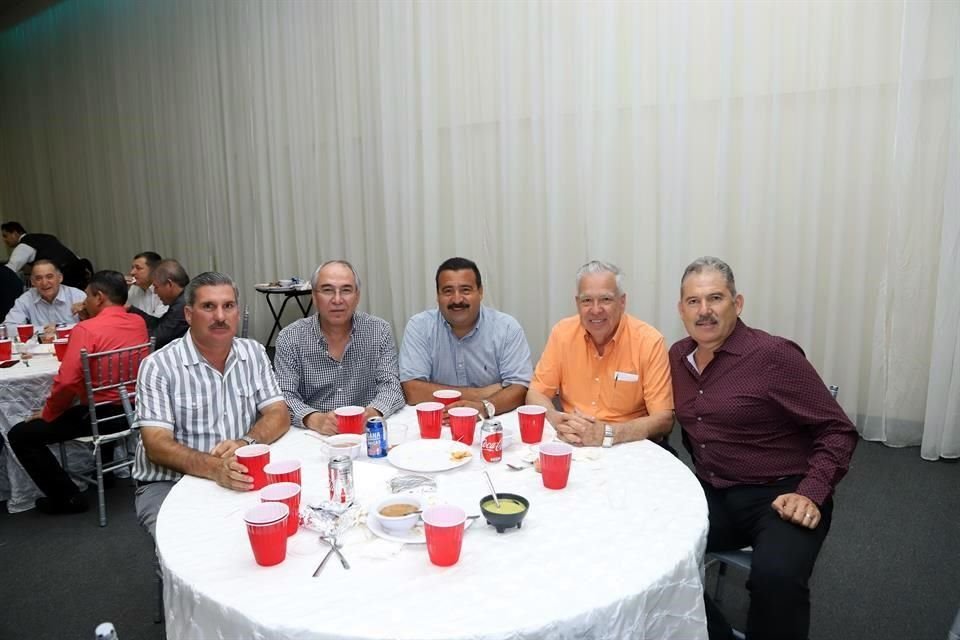 Arturo Garza, Francisco Rojas, Gerardo Elizondo, Matías Lozano e Isidoro González