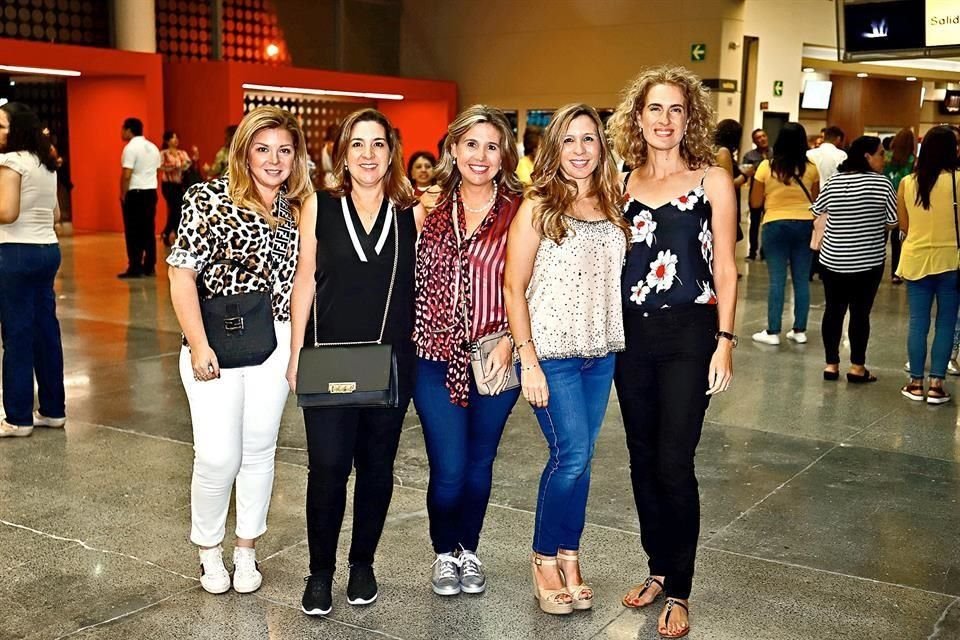 Teresa Garza de Navarro, Cecilia Boughton de Melo, Ana Garza de Sáenz, María de la Garza y Leticia Morales de Treviño