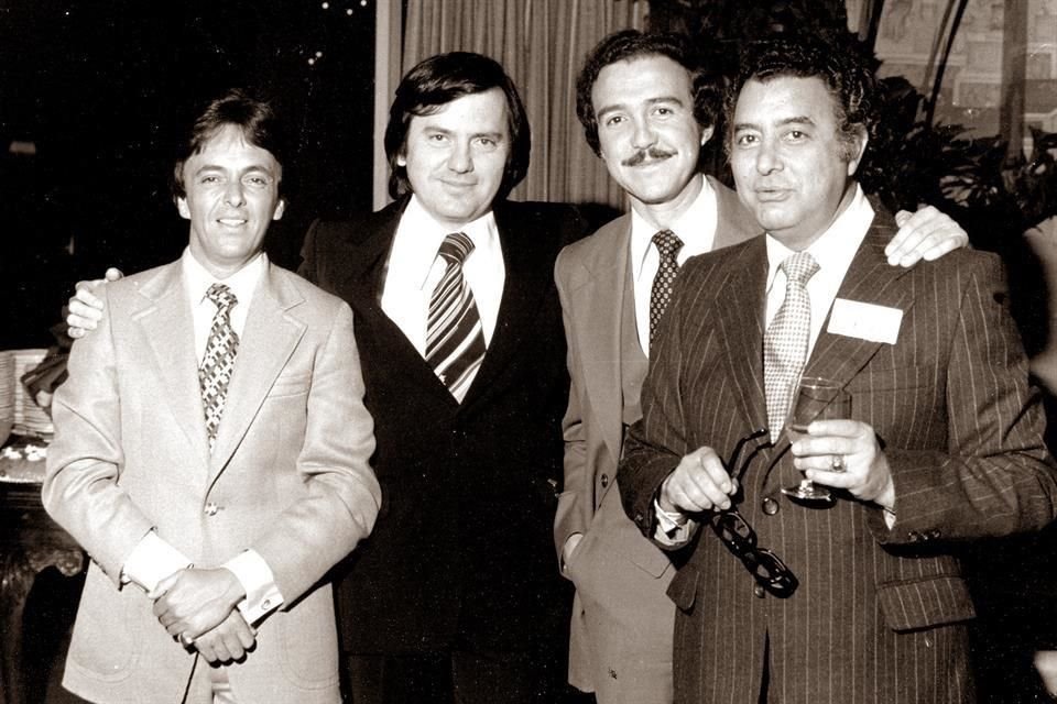 Justino Compeán, Diego Sada, Guillermo Barba y José Álvarez Carvajal (finado), durante un evento que se realizó en el Planetario Alfa en 1979.