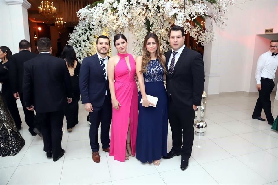 Carlos Villarreal, Edith Flores, Adriana Pérez y Luis Villarreal