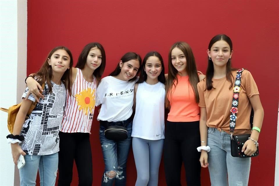 Mila Garza, Cordelia González, Miranda Morales, Mariel González, Mayi López y Valentina Valles