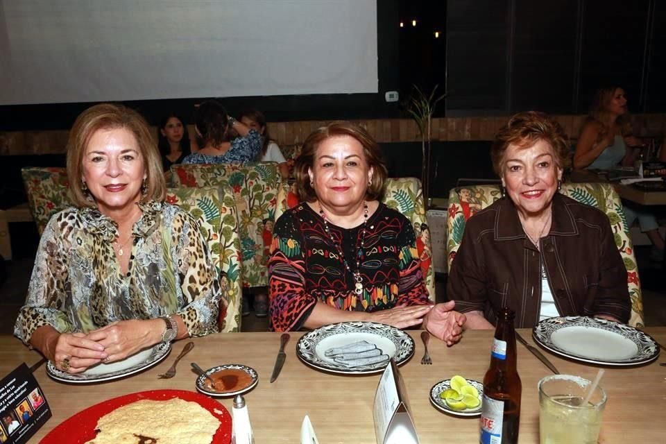 Gloria de Vega, Bety Marín y Flora Dohener