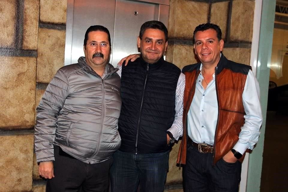Ambrosio Quiroga, Reynold Garza y Elías Martínez