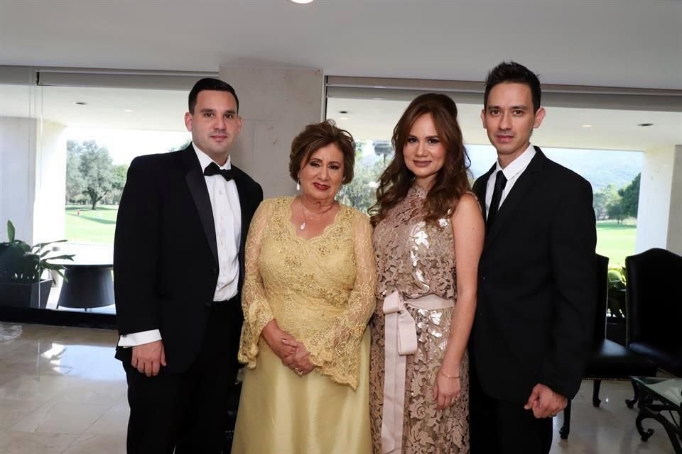 Gregorio Villarreal Villarreal, Patricia Villarreal Romero, Cecilia Villarreal de Vallejo y Luis Vallejo