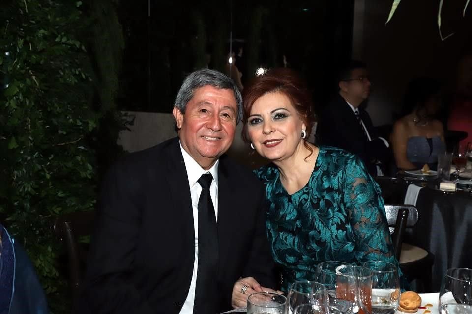 Javier Benavides y Rocío de Benavides